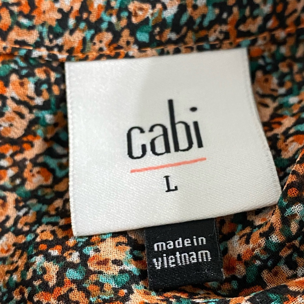 Cabi 6319 Tux Ruffle Top Spring 2023 Large Euc - image 6